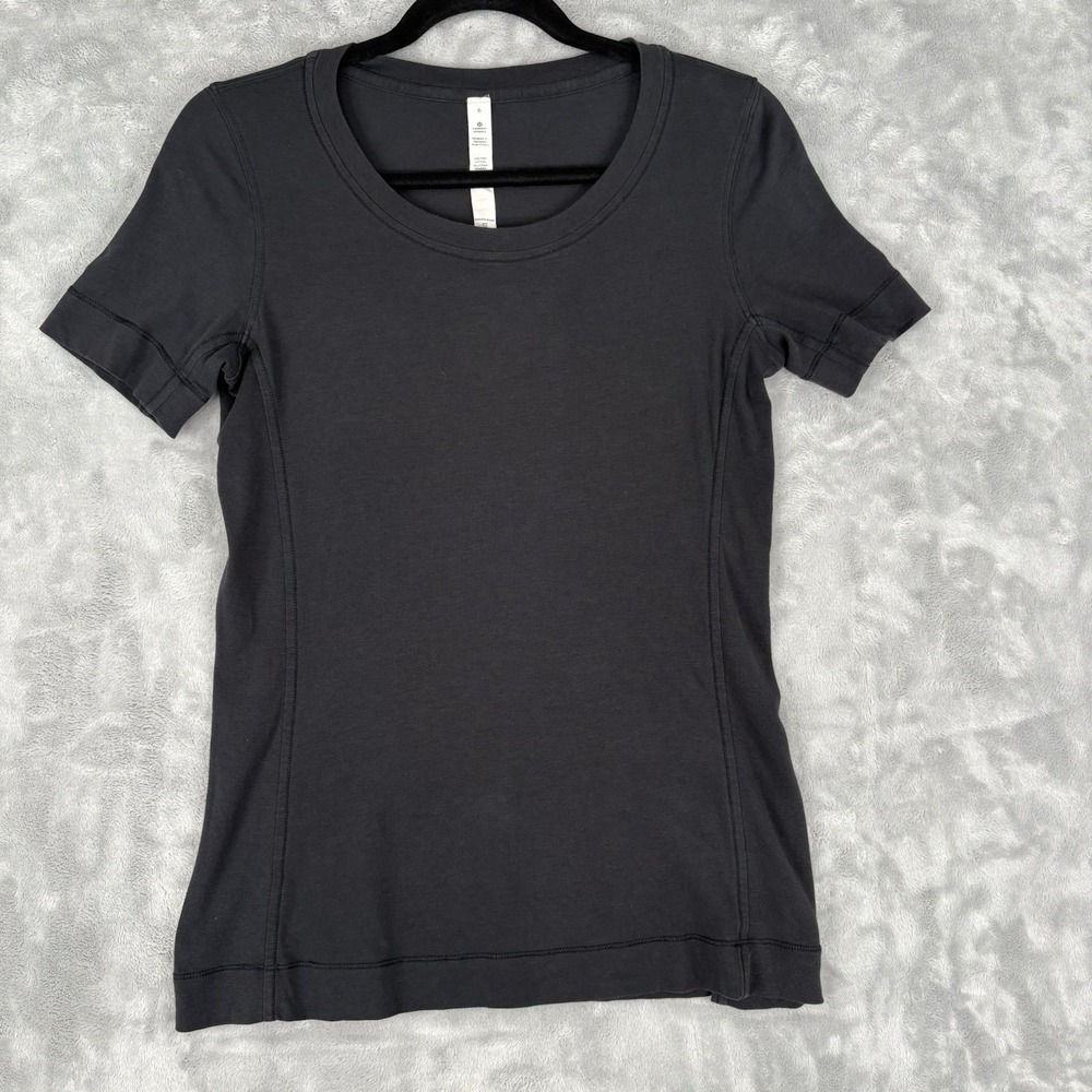 Lululemon Black Short Sleeve T-Shirt Size 6 Top Logo Pima Cotton Spandex DEFECTS - Picture 1 of 11